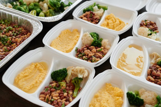 Healthcare dietary professional preparing food